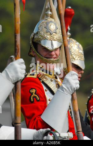 Un membro della famiglia reale Cavalr Musical guidare in un paese mostrano in Inghilterra Foto Stock