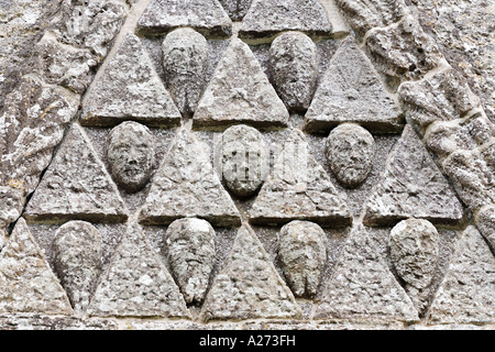 Dettagli del portale occidentale della chiesa romanica (hiberno-stile romanico), clonfert, Galway, Irlanda Foto Stock