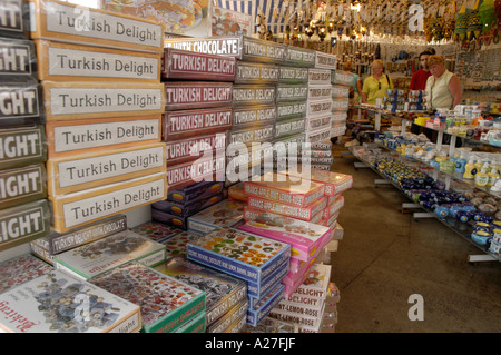 Delizie turche in vendita nei negozi di articoli da regalo a Bodrum in Turchia Foto Stock