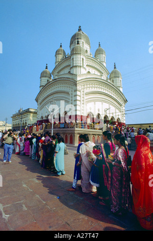 Kolkata India adoratori a Dakshineshwar Kali Temple Foto Stock