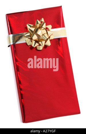 Red regalo di Natale con la prua in oro e nastro Foto Stock