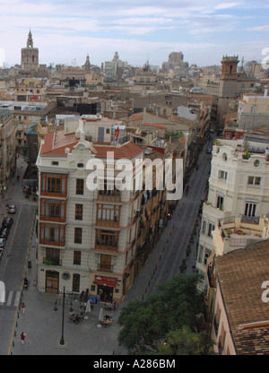 Valencia dalla cima di Torres de Serranos Quart Comunitat Comunidad Valenciana Costa del Azahar Spagna Penisola Iberica Europa Foto Stock