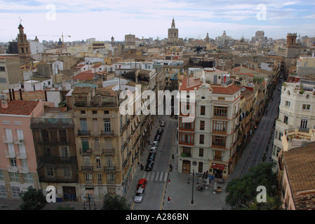 Valencia dalla cima di Torres de Serranos Quart Comunitat Comunidad Valenciana Costa del Azahar Spagna Penisola Iberica Europa Foto Stock