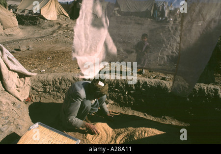 Penshir Afghanistan gli sfollati Sfollati dal piano di Shomali hanno preso rifugio nella valle Penshir Foto Stock