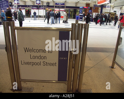 Benvenuto a Londra Liverpool Street station accedi concourse Foto Stock