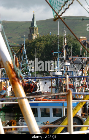 Chiudere ritagliato vista astratta della barca da pesca sovrastrutture in porto Foto Stock