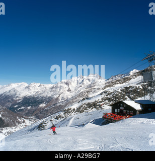 Bergsrestaurant Egginer Morenia ristorante di montagna in cima Alpin Express , Saas Fee, alpi svizzere, Svizzera Foto Stock