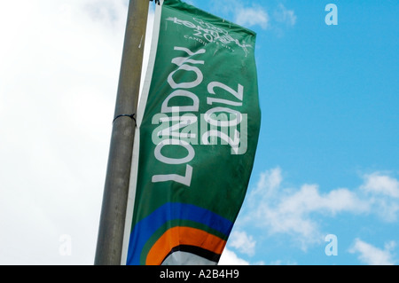 Olimpiadi di Londra 2012 offerta banner con un luminoso cielo blu in background Foto Stock