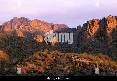 Stati Uniti d'America Arizona Trail Apache Superstition Mountains Foto Stock