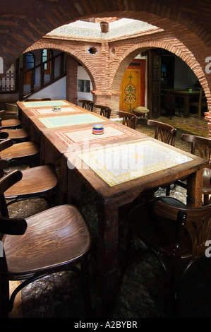 Area da pranzo nella casa Hassan restaurato tradizionali marocchine o dar guesthouse Chefchaouen Marocco Foto Stock