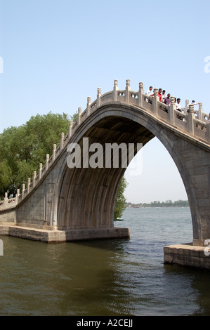 Cinghia di giada Ponte sul Lago Kunming presso il Palazzo Estivo, Pechino, Cina Foto Stock