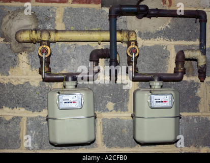 Gasmeters nel seminterrato. Foto Stock