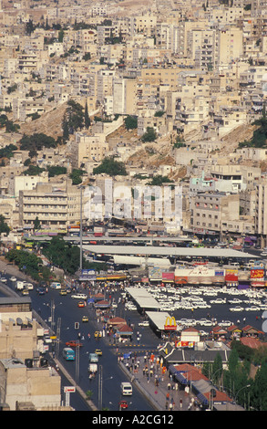 Il traffico e la stazione degli autobus nel centro di Amman capitale della Giordania Medio Oriente eye35.com Foto Stock