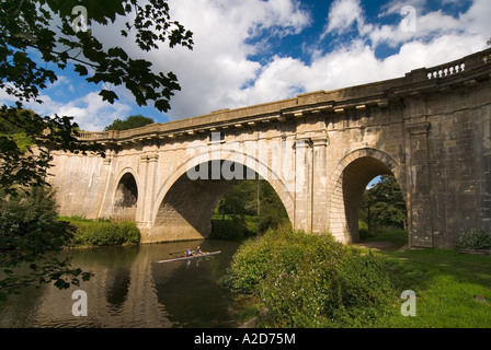Dundas acquedotto sul Kennet and Avon Canal costruito da John Rennie nel 1804 Foto Stock