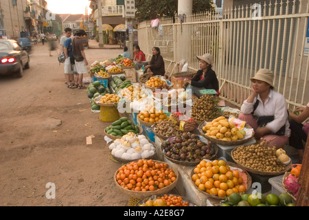 Asia, Cambogia Siem Reap, street market. Foto Stock