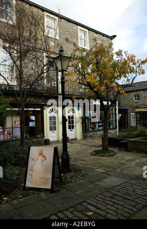 Piazza dello Shopping, Clitheroe Town Center, Clitheroe, Lancashire Foto Stock