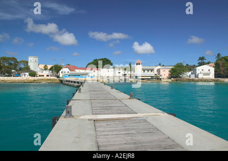 BARBADOS, Costa Ovest, Speightstown: vista sulla città dalla città Pier Foto Stock