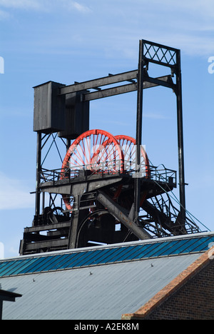 dh Scottish Mining Museum NEWTONGRANGE LOTHIAN Scotland Colliery Pihead miniera albero ruota avvolgimento ingranaggio testa carbone PIT uk Foto Stock