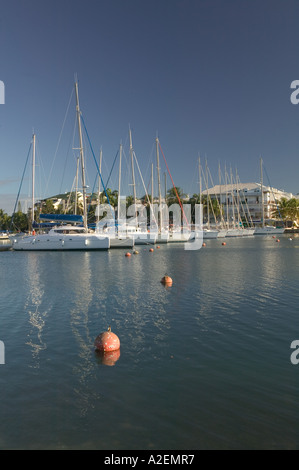 Le Indie occidentali francesi (FWI), Guadalupa, Grande Terre, BAS DU FORT: Marina Bas du Fort, grande marina in Guadalupa Foto Stock