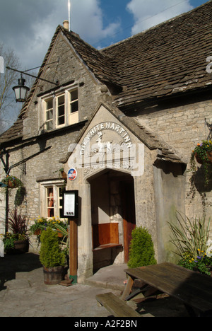 Esterno del White Hart Inn, Ford, vicino a Chippenham, Wiltshire, Inghilterra., Regno Unito Foto Stock