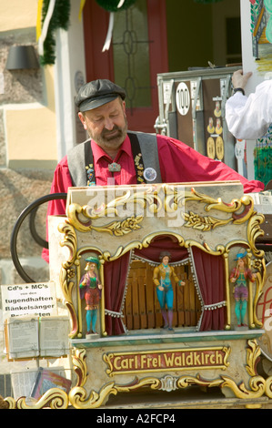 Street performer, warnemunde Foto Stock