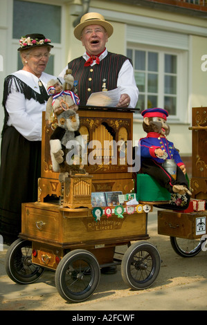 Street performer, warnemunde Foto Stock