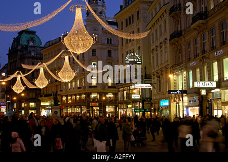 Area dello shopping Graben nel tempo di natale, Vienna, Austria Foto Stock