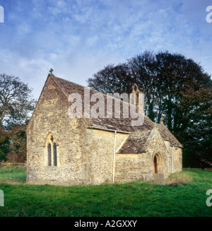 Chiesa di tutti i Santi nella frazione di Shorncote vicino a Cirencester Gloucestershire ora nella cura delle Chiese conservazione fiducia Foto Stock