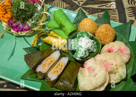 Indonesia Bali Ubud Ladybamboo Villa Cooking class Jajan Pasar Dolci dal mercato Foto Stock
