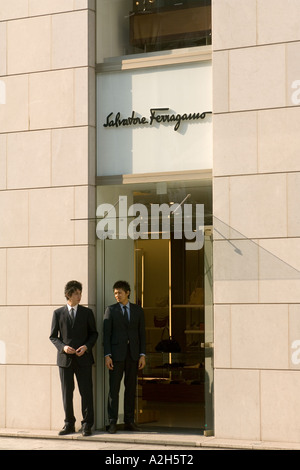 Giappone, Tokyo, Ferragamo shop, Ginza Foto Stock