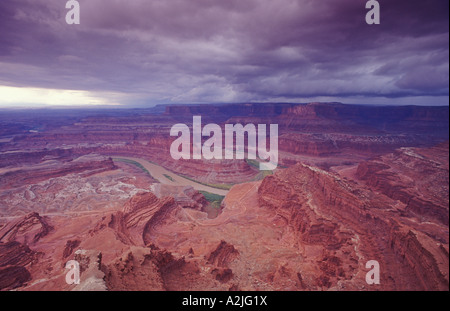 USA Utah Dead Horse stato Parco Dead Horse Point si affacciano e il Fiume Colorado Foto Stock