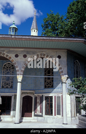 L'Europa, la Turchia Istanbul, al Palazzo di Topkapi (aka Topkapi Sarayi), famoso Iznik piastrelle sulle pareti del palazzo Foto Stock