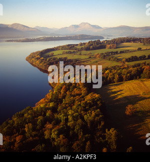 Loch Lomond nella mattina presto Scozia vista aerea Foto Stock