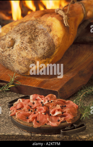 Jambon de Bosses tipico prosciutto Valpelline Valle d Aosta Italia Foto Stock