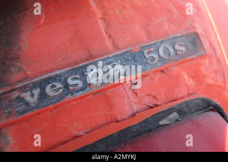 Close up mudgaurd posteriore su scooter Vespa Foto Stock