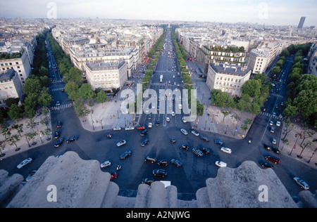 Vista aerea di tre strade fusione, Parigi, Ile-de-France, Francia Foto Stock
