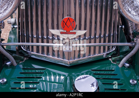 Classico verde Aston Martin a proprietari di club rally, Waddesdon, Inghilterra, Giugno 2005 Foto Stock