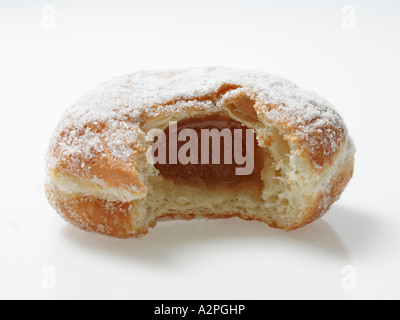 Jelly ciambella con morso prelevato Foto Stock