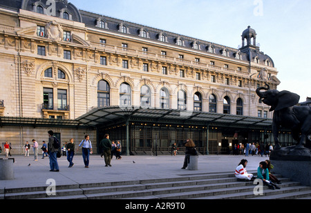 Il museo di Orsay Musee D ORSAY Parigi Francia - Francese Ile de France Europe Occidente europeo Europa sculture scultura Foto Stock