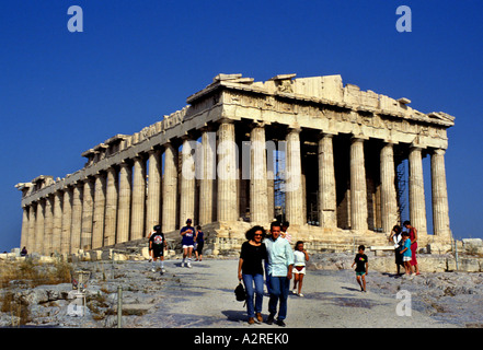 Il Partenone è un tempio della dea greca Athena, costruito nel V secolo a.c. sull'Acropoli ateniese Foto Stock