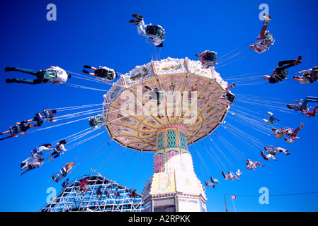 'Wave Swinger' parco dei divertimenti di cavalcare a Playland, Pacific National Exhibition (PNE), Vancouver, BC, British Columbia, Canada Foto Stock