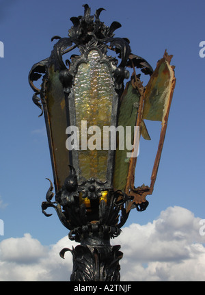 Vecchia lampada rotta, dettaglio Foto Stock