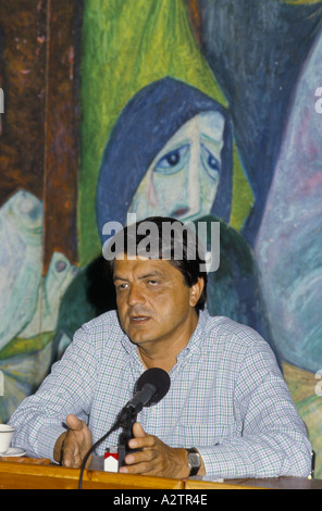Sergio Ramirez, Vice Presidente del Nicaragua intervenendo a una conferenza stampa Foto Stock