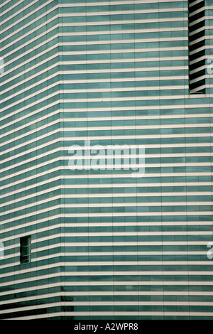 Miami Downtown South Sunshine State Florida USA ufficio moderno blocco finestre di vetro centro città ispirazione skyline urbano per la città Foto Stock