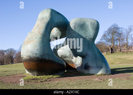 Yorkshire, scultura, statua, Mori, Nazionale, Parco, Inghilterra, Henry Moore Foundation grandi due forme Foto Stock