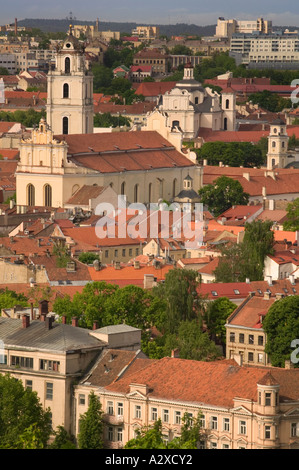 Vista della Città Vecchia da Gediminas Hill, Vilnius. Foto Stock