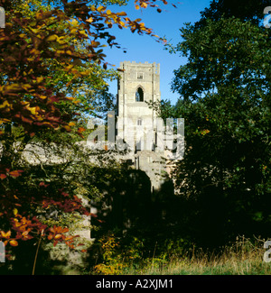 Rovine di Fountains Abbey, vicino a Ripon, Yorkshire Dales National Park, North Yorkshire, Inghilterra, Regno Unito. Foto Stock