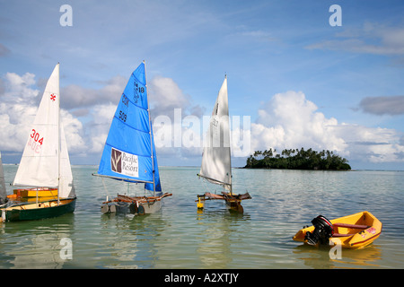 Racing Yachts su Muri Beach Raratonga Isole Cook Isole del Pacifico Polinesia Foto Stock