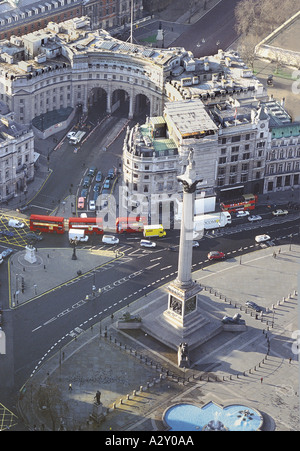 Vista aerea di Admiralty Arch alla fine del Mall e Trafalgar Square Londra Foto Stock