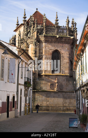 Abside della braga la cattedrale, la più antica di tutte le cattedrali in Portogallo. Facciata posteriore. Foto Stock